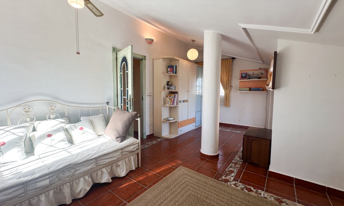 Használt Ingatlanok - Villa -
La Mata - Costa Blanca