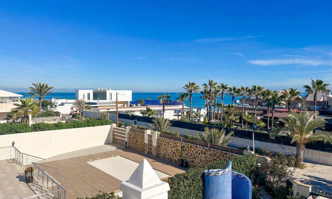 Használt Ingatlanok - Villa -
La Mata - Costa Blanca