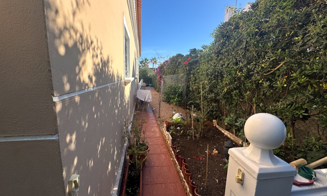 Használt Ingatlanok - Villa -
La Mata - Costa Blanca