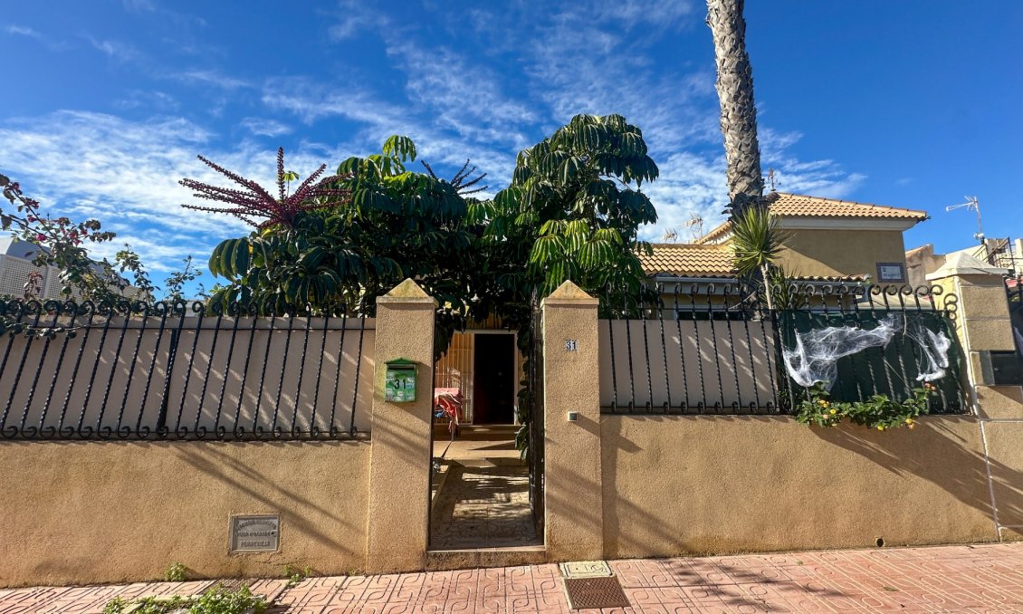 Wiederverkauf - Town House -
Torrevieja - Costa Blanca