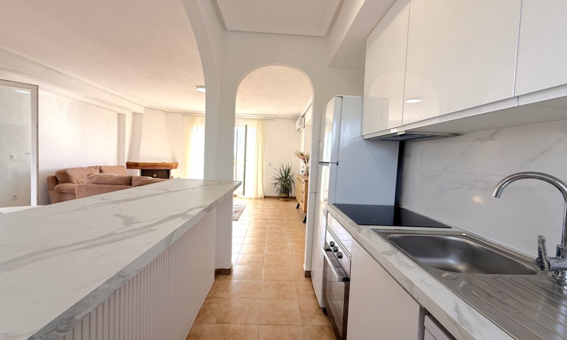 Használt Ingatlanok - Tetőtéri lakás -
Torrevieja - Costa Blanca