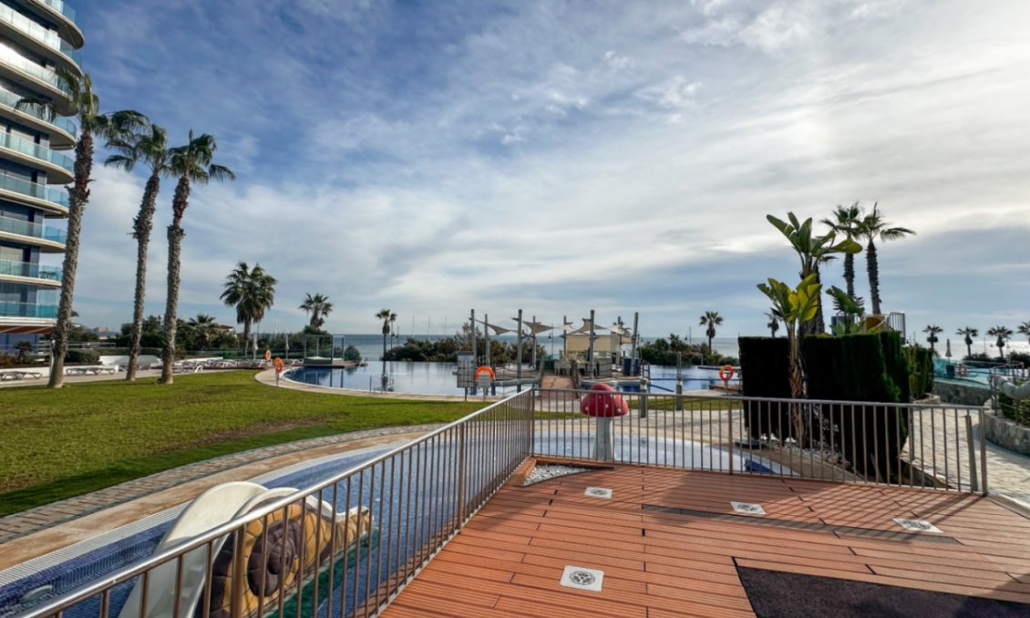 Wiederverkauf - Wohnung -
Torrevieja - Costa Blanca