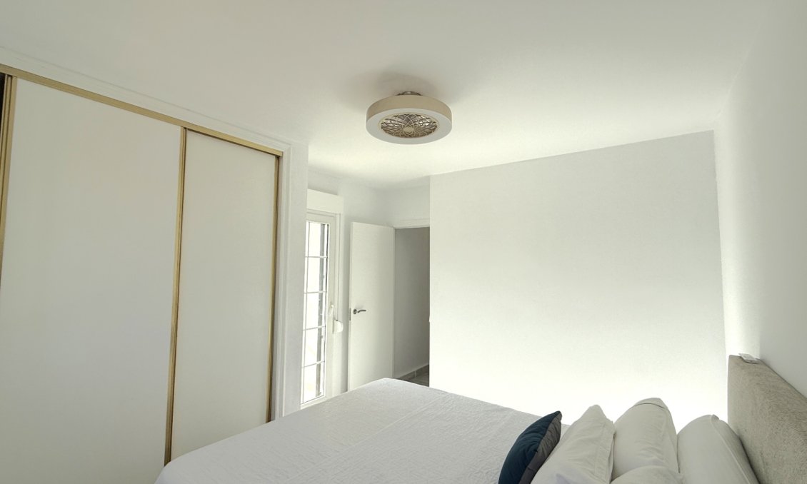 Használt Ingatlanok - Sorház -
Orihuela - Inland