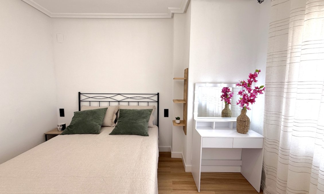 Használt Ingatlanok - Apartman -
Torrevieja - Costa Blanca