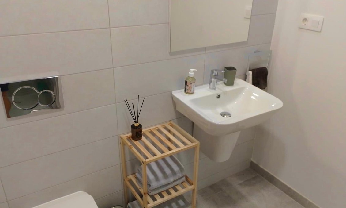 Használt Ingatlanok - Apartman -
Orihuela - Inland