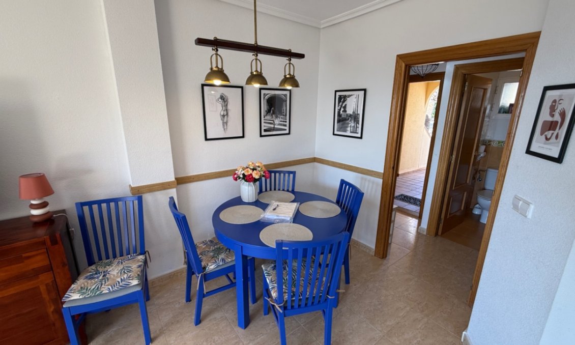 Használt Ingatlanok - Kétszintes lakás -
Orihuela - Inland