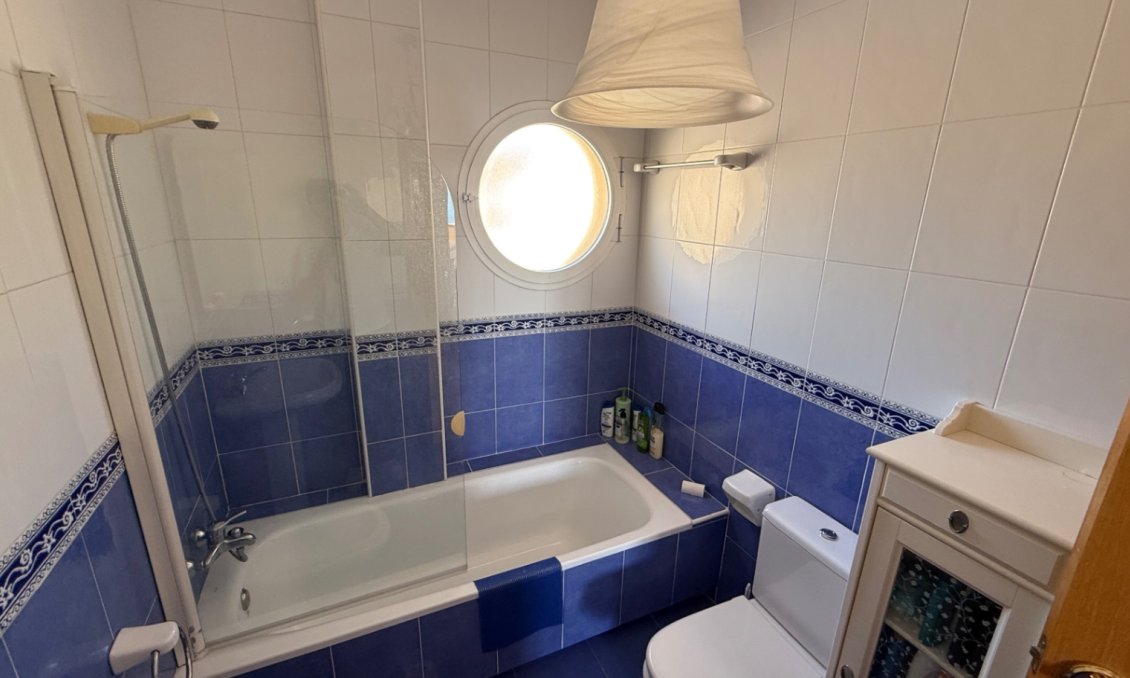 Használt Ingatlanok - Kétszintes lakás -
Orihuela - Inland