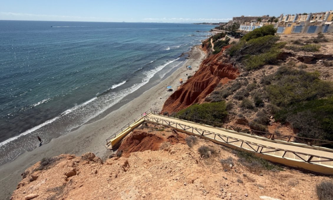 Használt Ingatlanok - Kétszintes lakás -
Orihuela - Inland