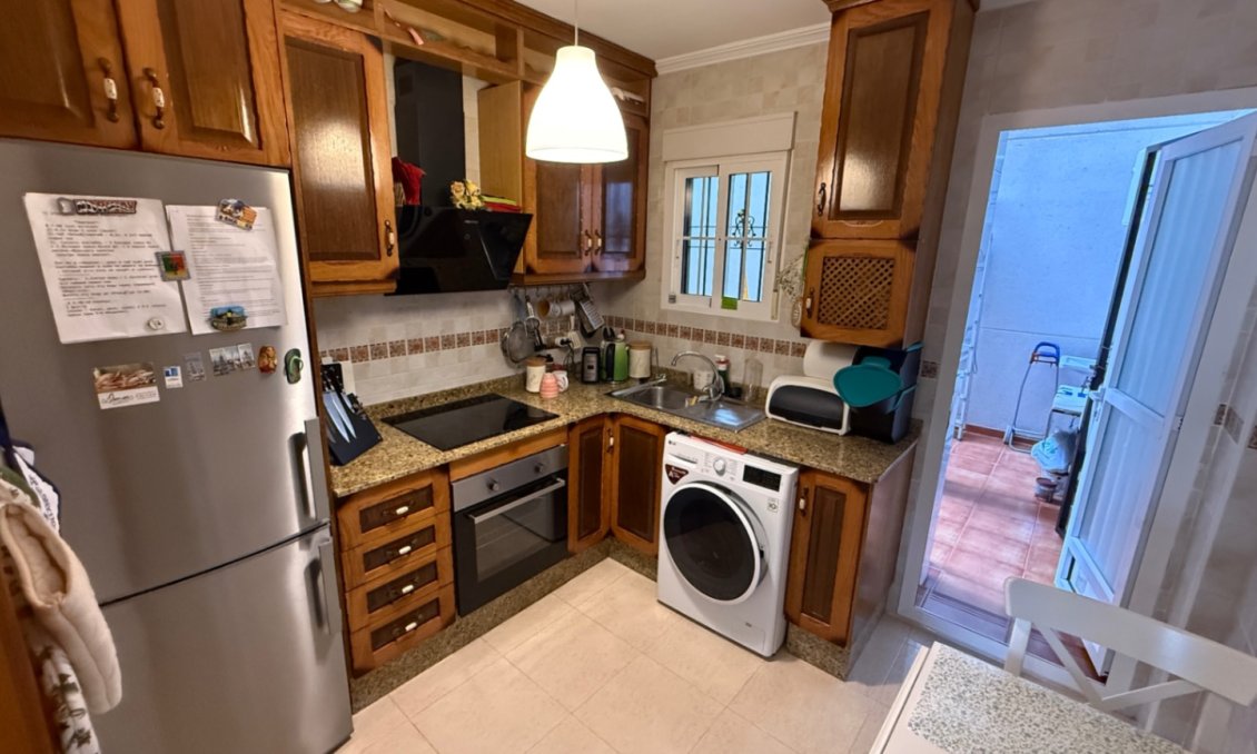 Használt Ingatlanok - Apartman -
Orihuela - Inland