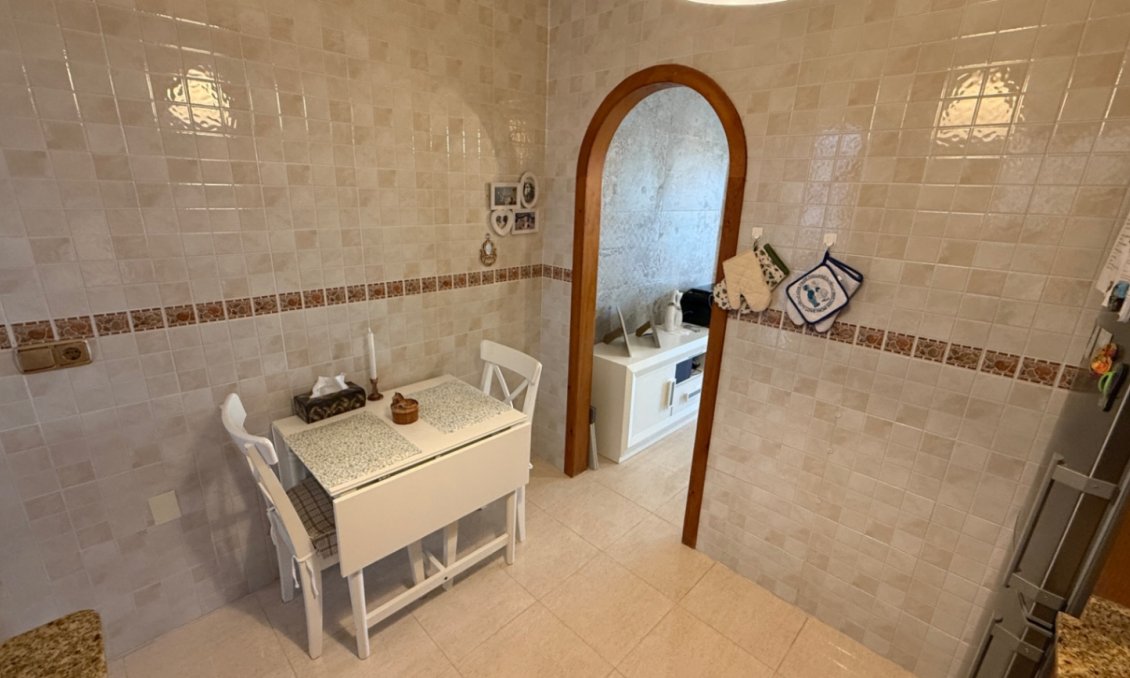 Használt Ingatlanok - Apartman -
Orihuela - Inland