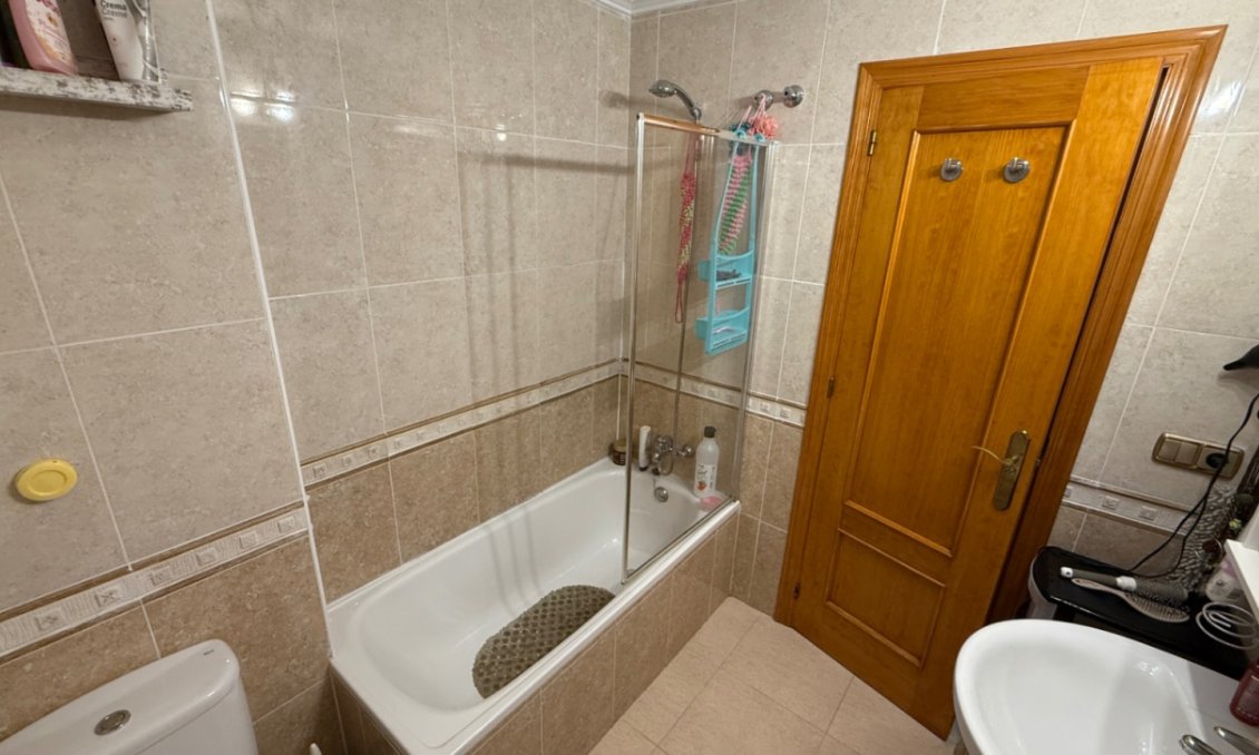 Használt Ingatlanok - Apartman -
Orihuela - Inland