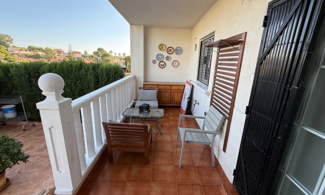 Használt Ingatlanok - Apartman -
Orihuela - Inland