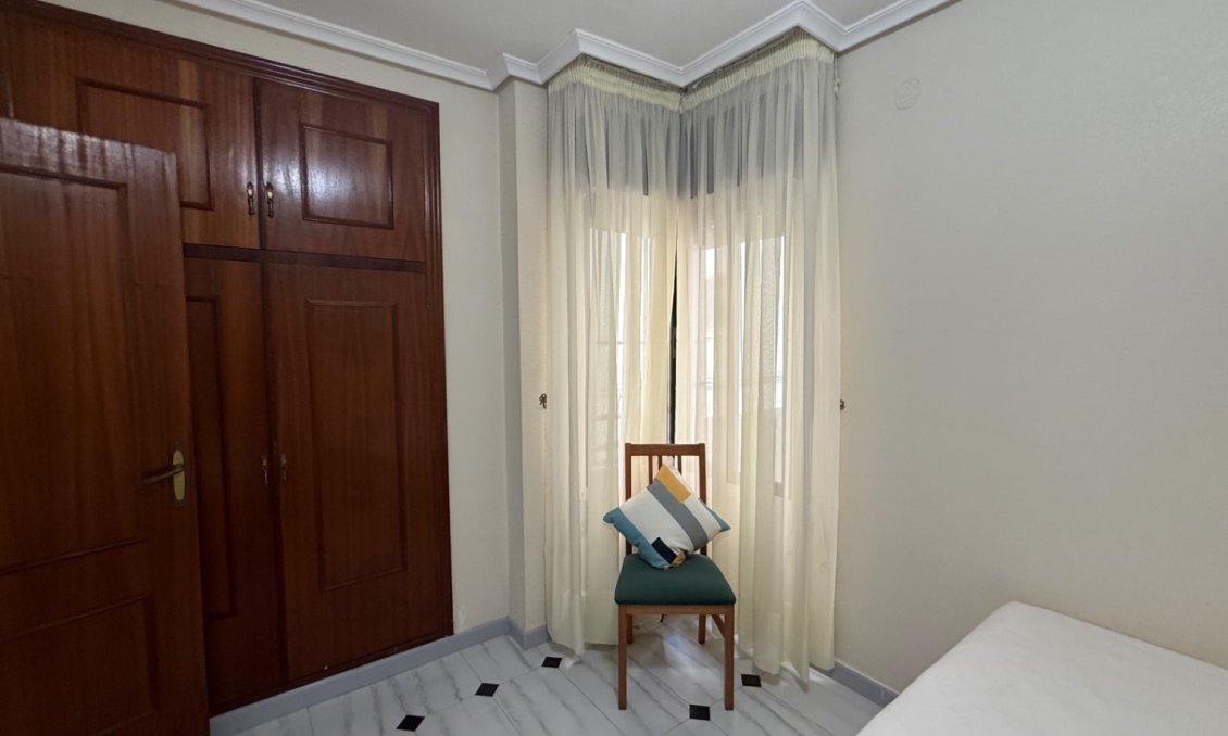 Wiederverkauf - Wohnung -
Torrevieja - Costa Blanca