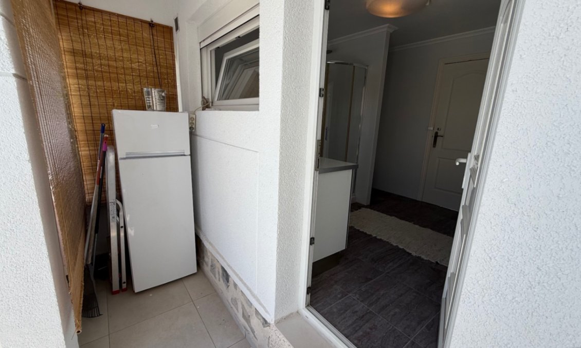 Használt Ingatlanok - Villa -
Torrevieja - Costa Blanca