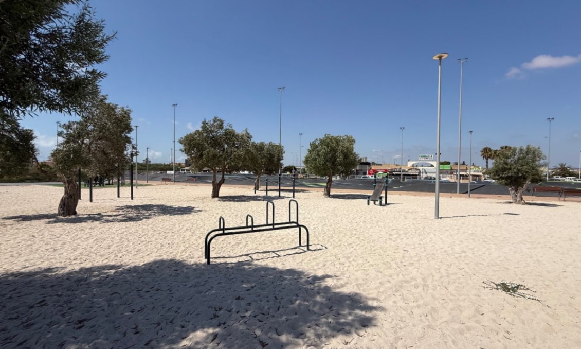 Használt Ingatlanok - Villa -
Torrevieja - Costa Blanca