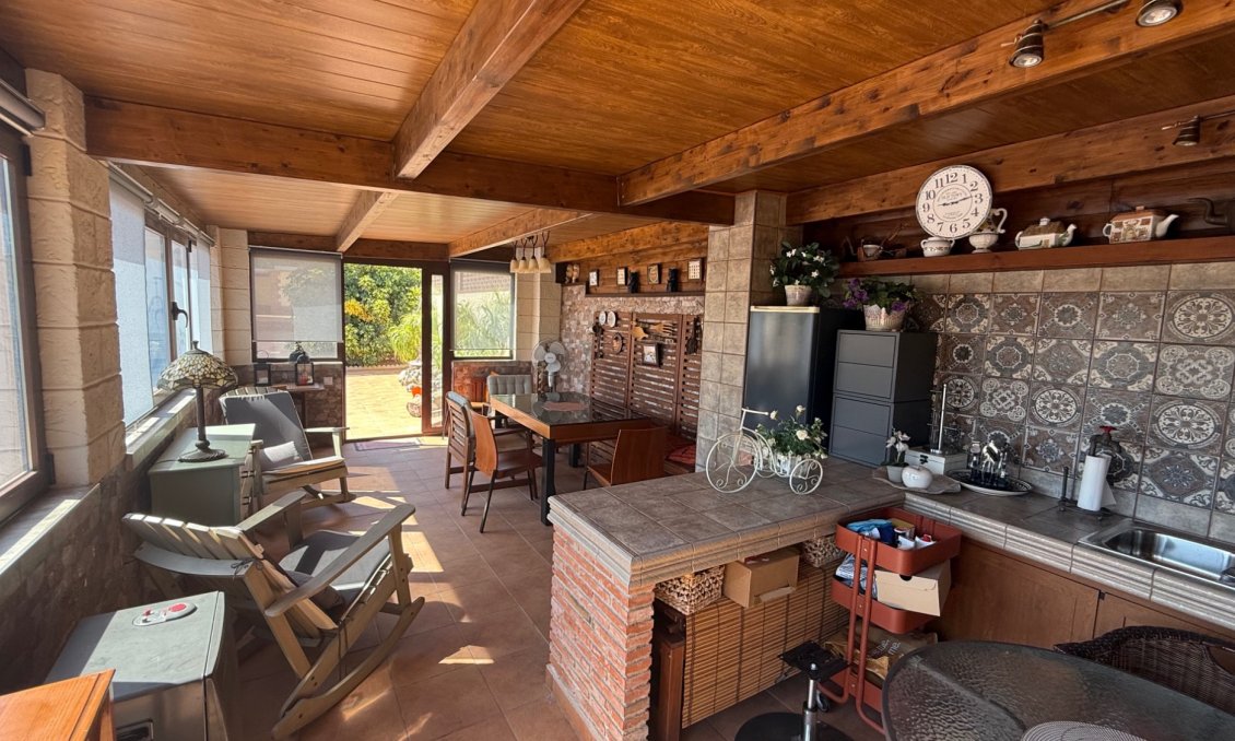 Használt Ingatlanok - Villa -
Torrevieja - Costa Blanca