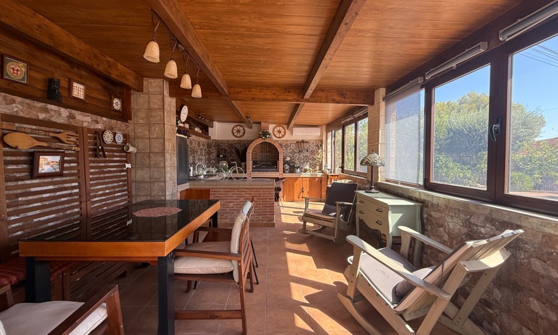 Használt Ingatlanok - Villa -
Torrevieja - Costa Blanca