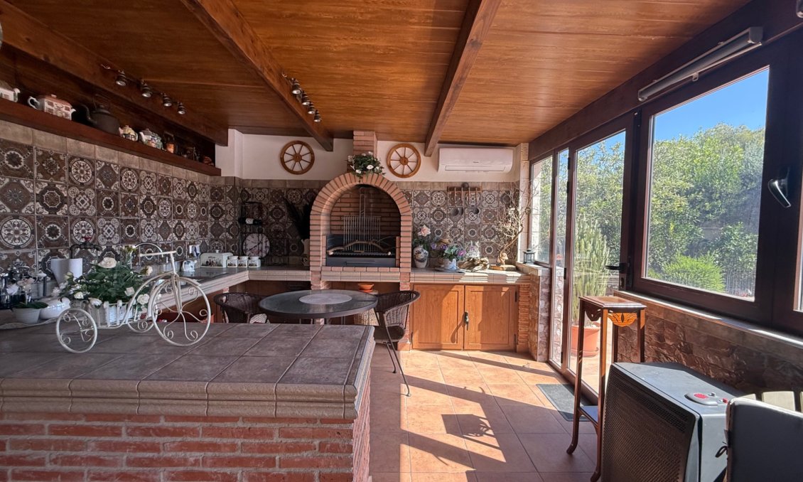 Használt Ingatlanok - Villa -
Torrevieja - Costa Blanca