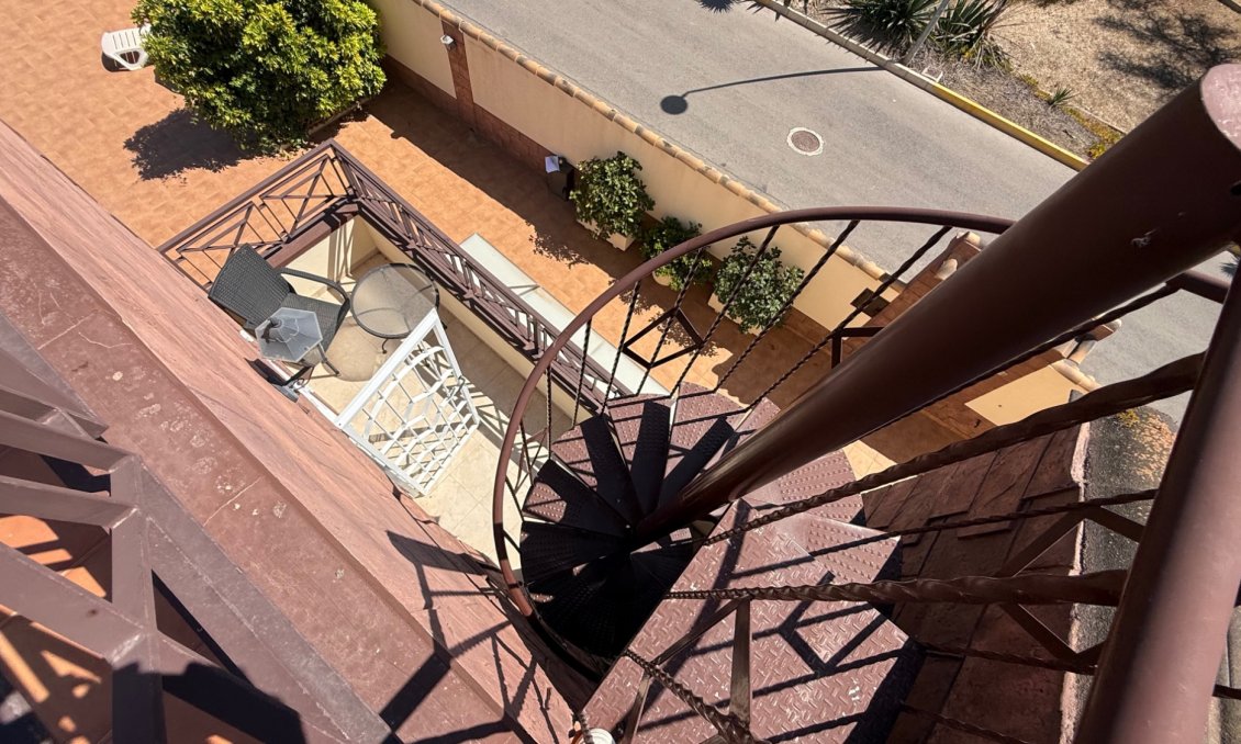 Használt Ingatlanok - Villa -
Torrevieja - Costa Blanca