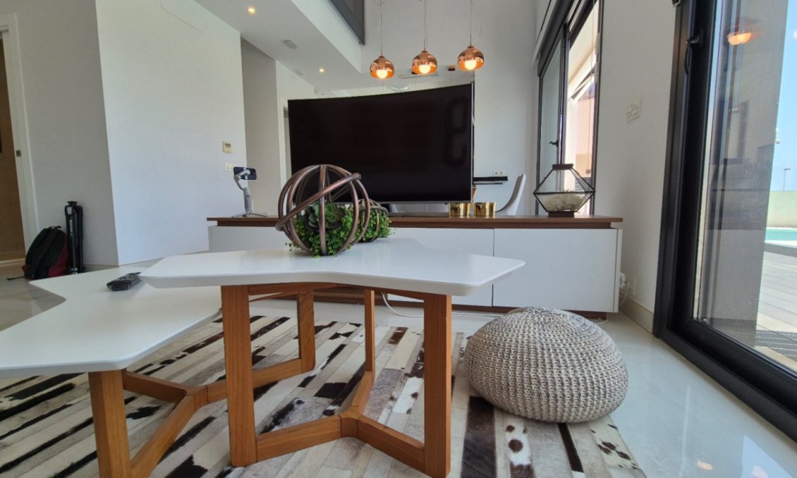 Használt Ingatlanok - Villa -
Torrevieja - Costa Blanca