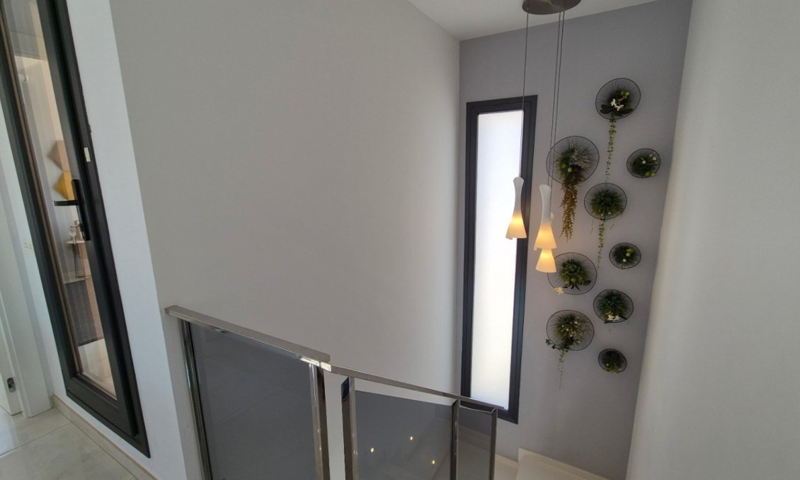 Használt Ingatlanok - Villa -
Torrevieja - Costa Blanca