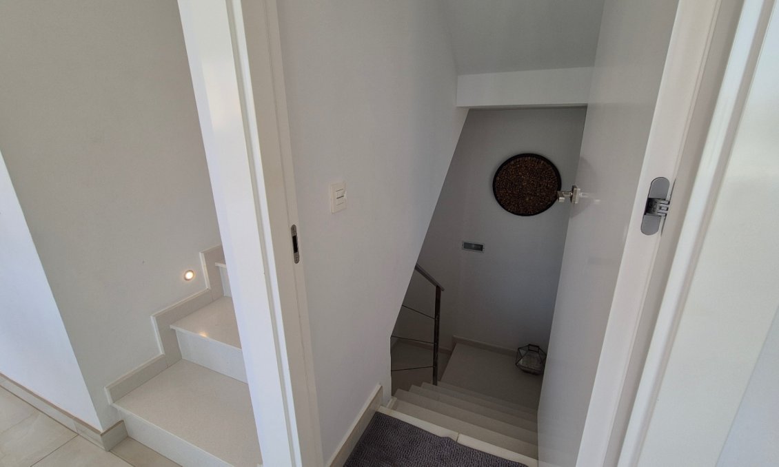 Használt Ingatlanok - Villa -
Torrevieja - Costa Blanca