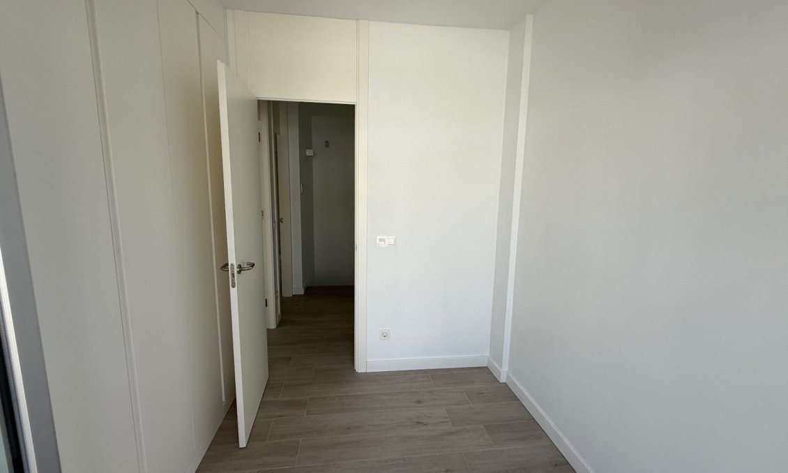 Használt Ingatlanok - Sorház -
Orihuela - Inland