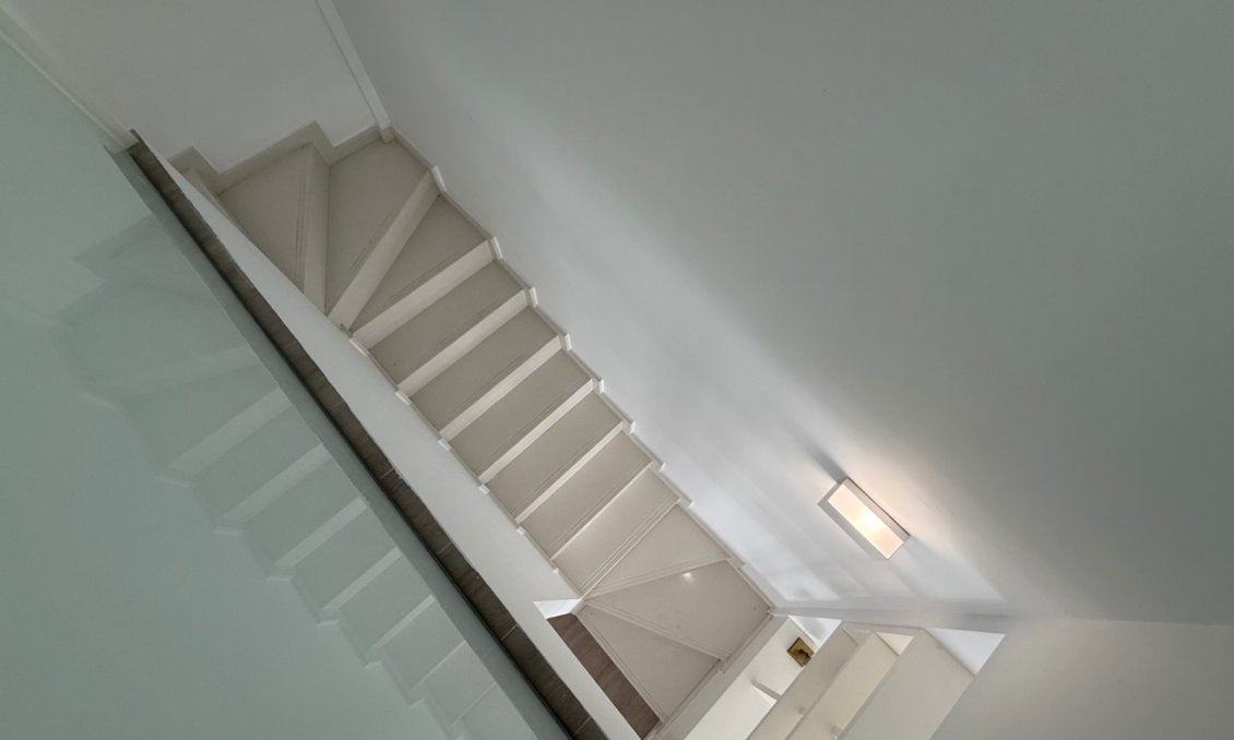 Használt Ingatlanok - Sorház -
Orihuela - Inland