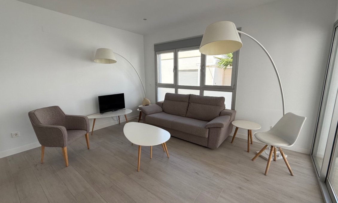 Használt Ingatlanok - Sorház -
Orihuela - Inland