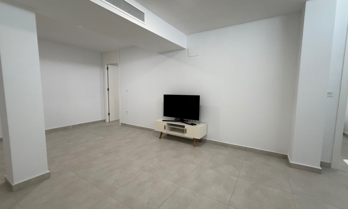 Használt Ingatlanok - Sorház -
Orihuela - Inland