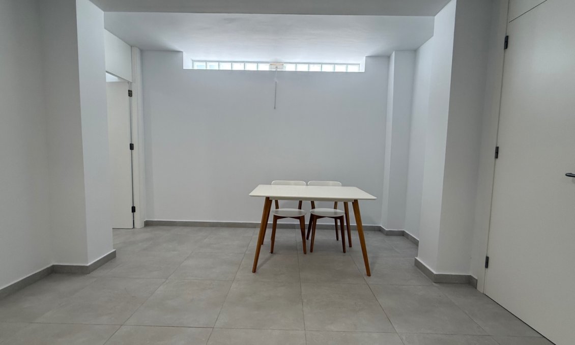 Használt Ingatlanok - Sorház -
Orihuela - Inland