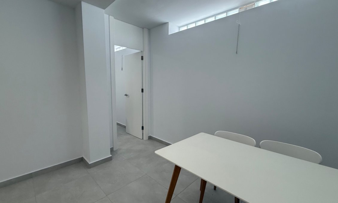 Használt Ingatlanok - Sorház -
Orihuela - Inland