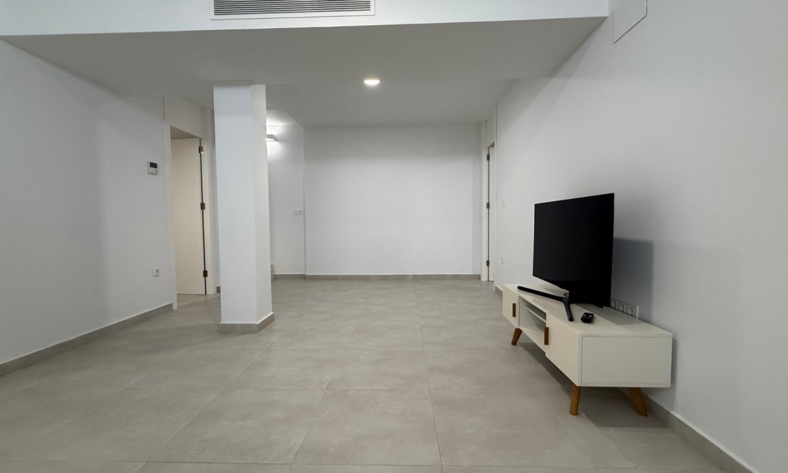 Használt Ingatlanok - Sorház -
Orihuela - Inland