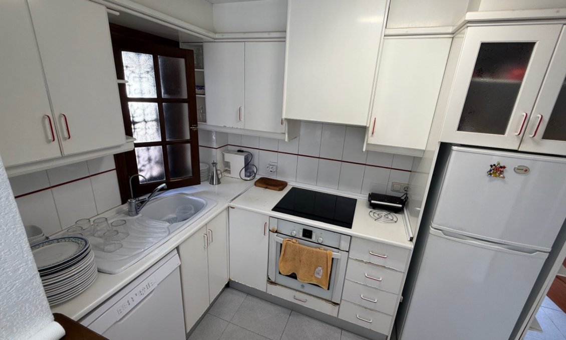 Használt Ingatlanok - Villa -
Orihuela - Inland