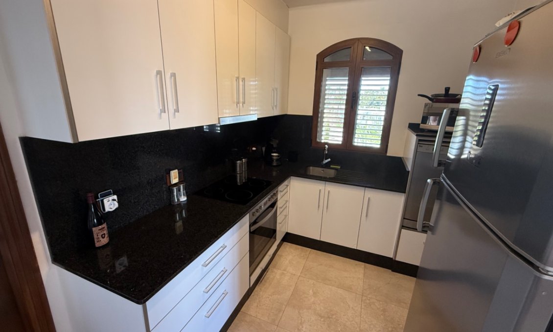 Használt Ingatlanok - Villa -
Orihuela - Inland