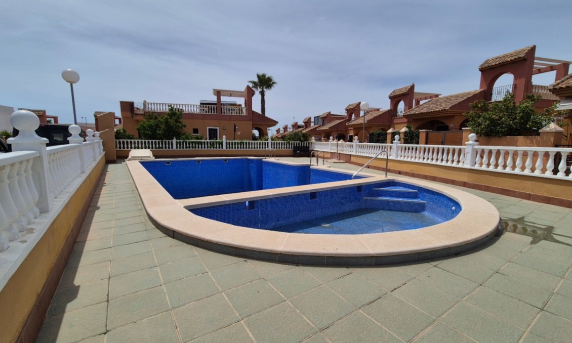 Használt Ingatlanok - Villa -
Torrevieja - Costa Blanca