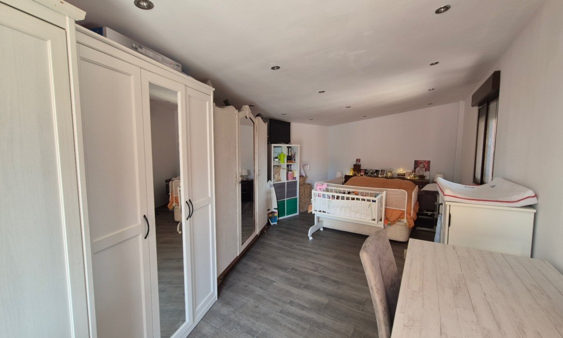 Használt Ingatlanok - Villa -
Torrevieja - Costa Blanca