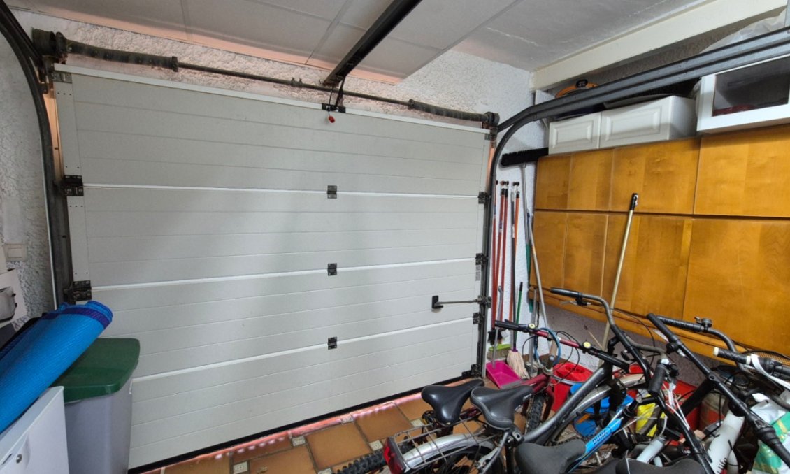 Használt Ingatlanok - Villa -
Orihuela - Inland