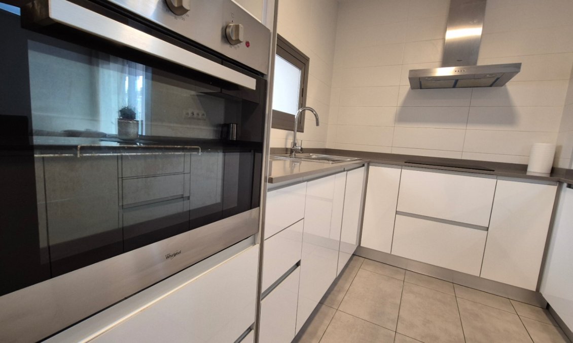 Használt Ingatlanok - Tetőtéri lakás -
Orihuela - Inland