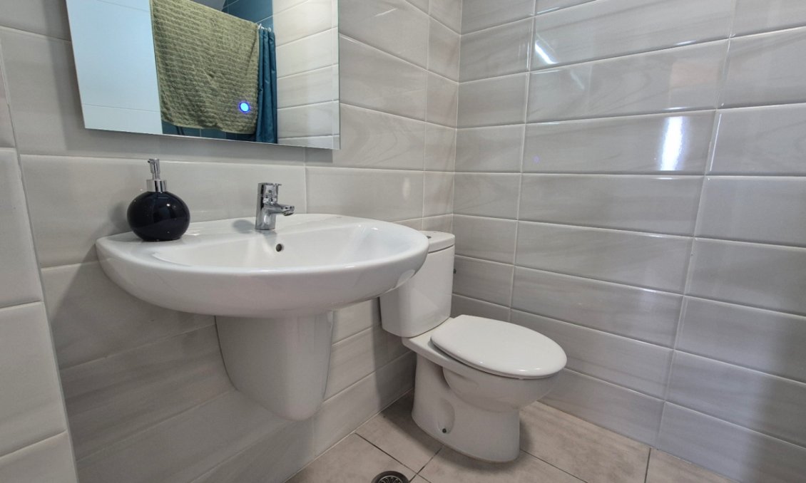 Használt Ingatlanok - Tetőtéri lakás -
Orihuela - Inland