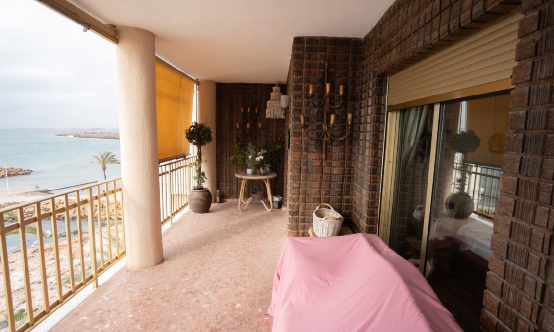 Használt Ingatlanok - Apartman -
Torrevieja - Costa Blanca
