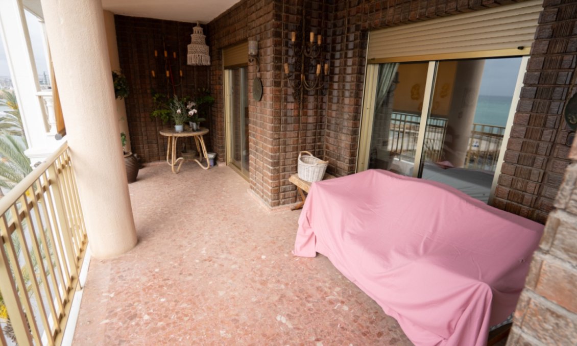 Használt Ingatlanok - Apartman -
Torrevieja - Costa Blanca