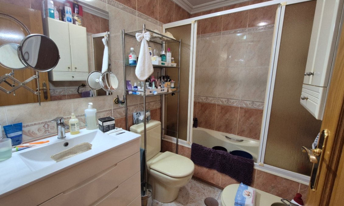 Használt Ingatlanok - Apartman -
Torrevieja - Costa Blanca