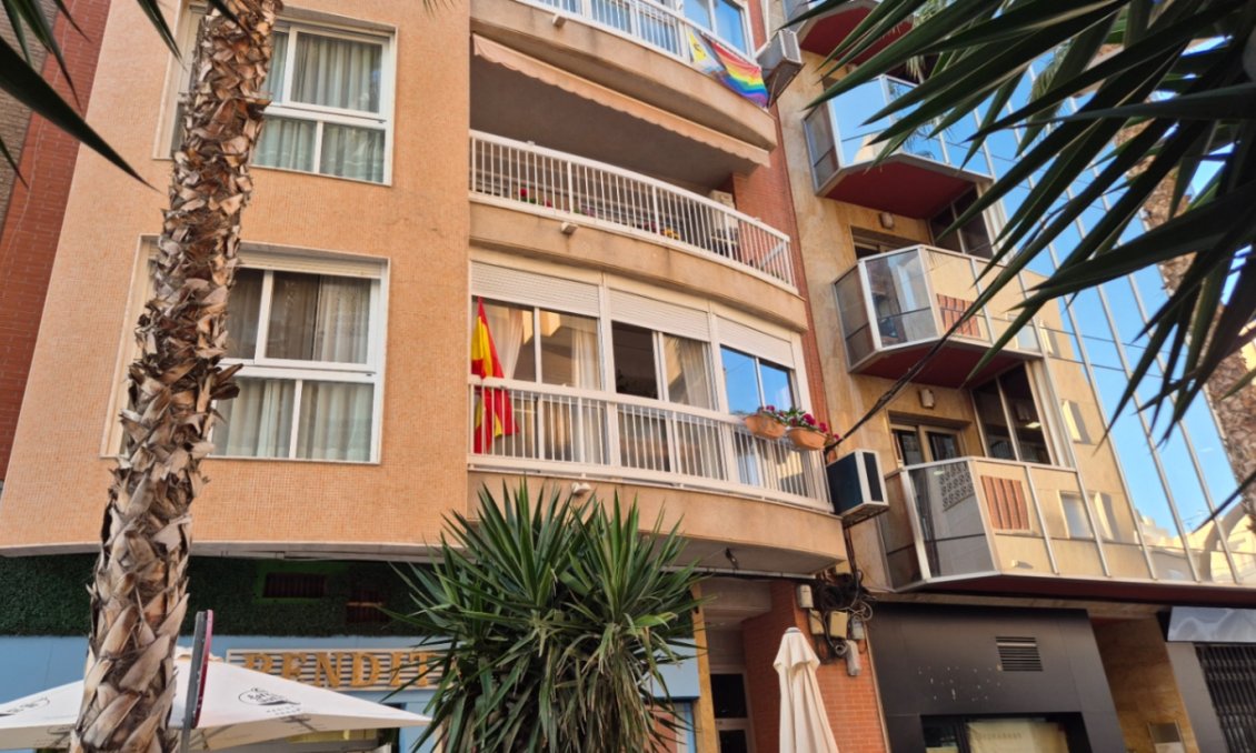 Használt Ingatlanok - Apartman -
Torrevieja - Costa Blanca