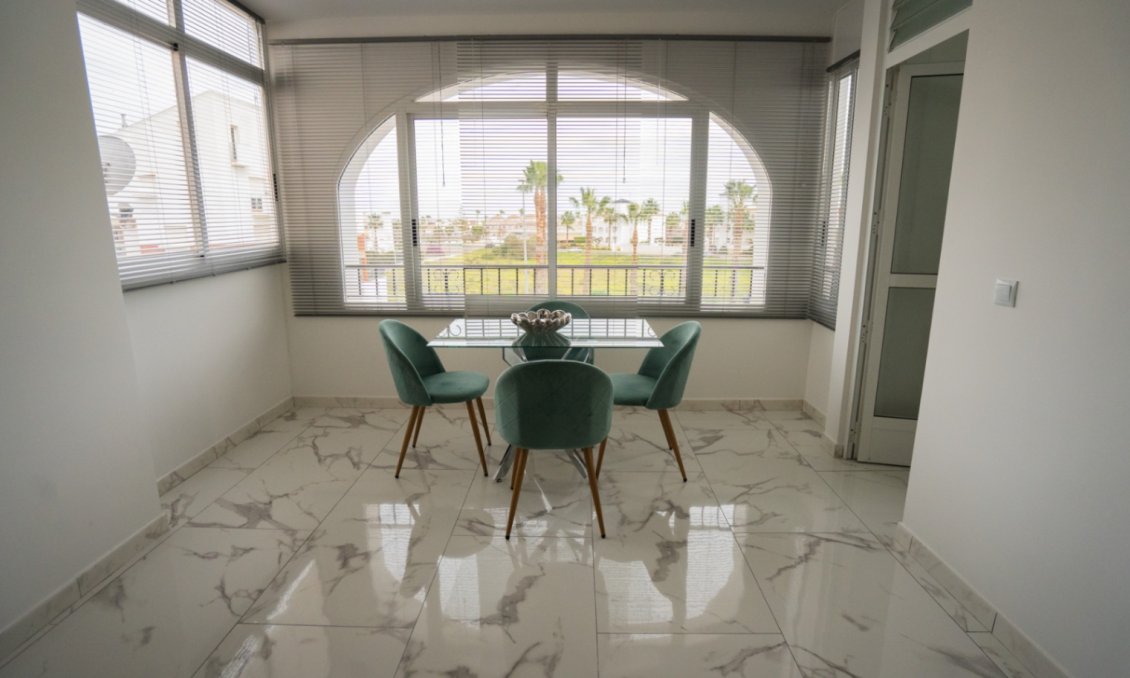 Használt Ingatlanok - Apartman -
Orihuela - Inland