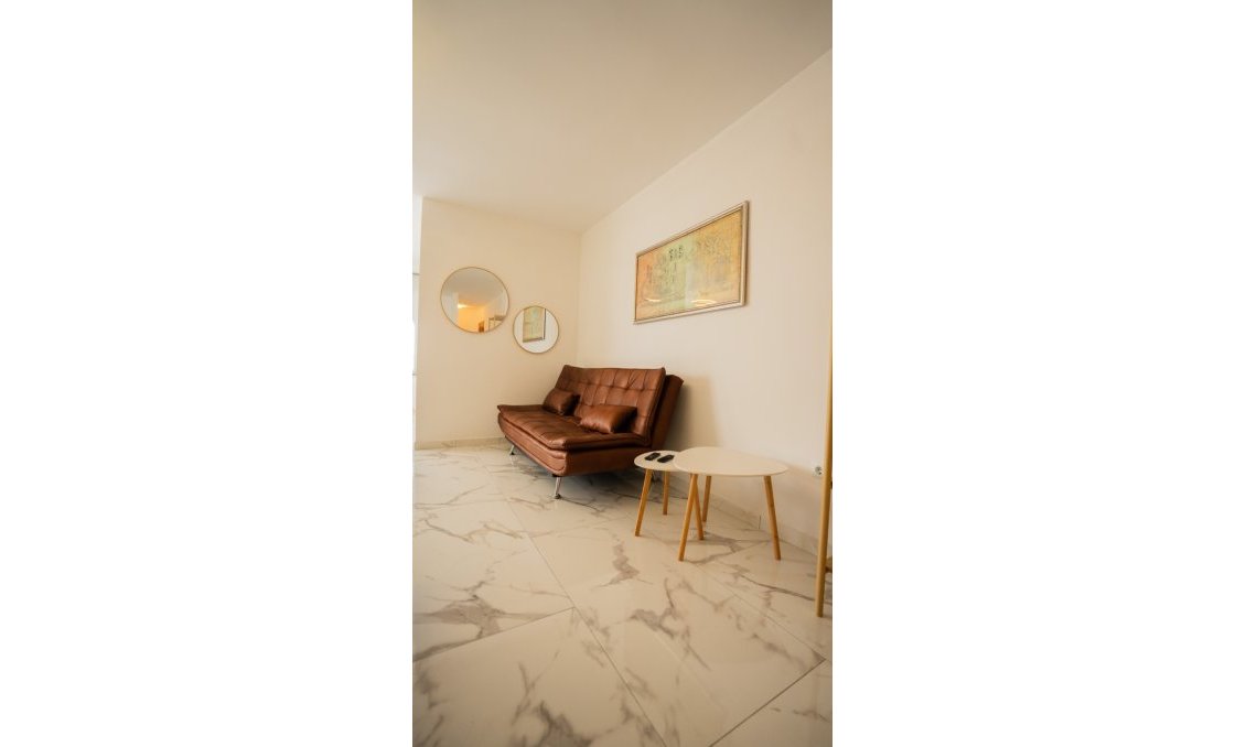 Használt Ingatlanok - Apartman -
Orihuela - Inland