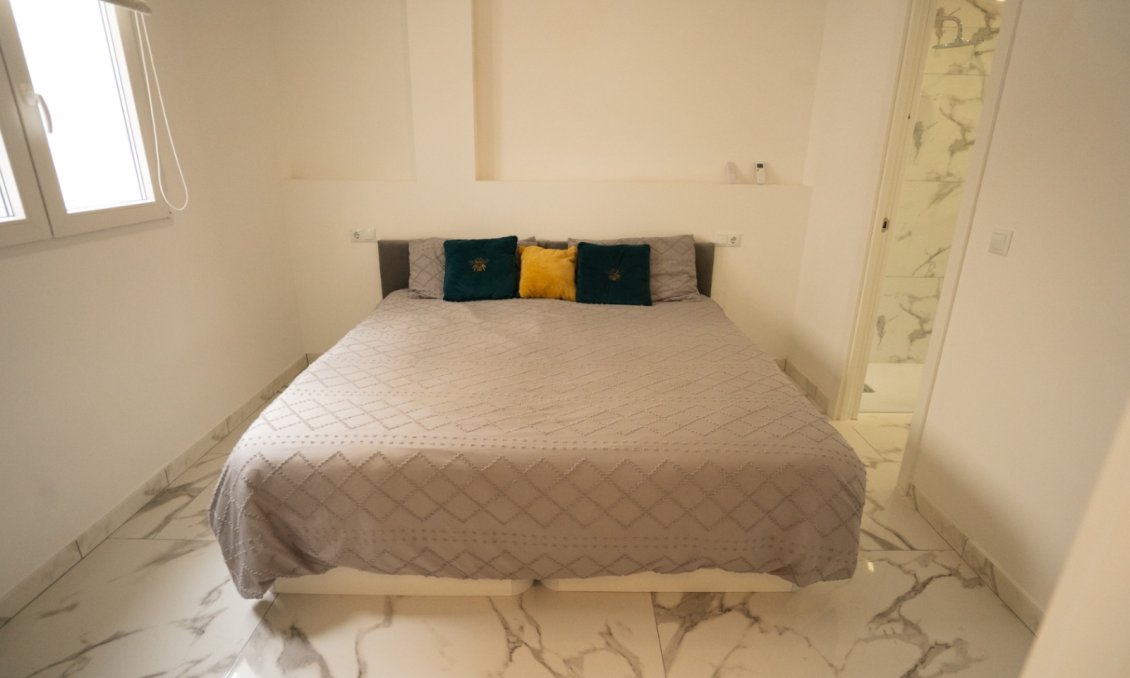 Használt Ingatlanok - Apartman -
Orihuela - Inland