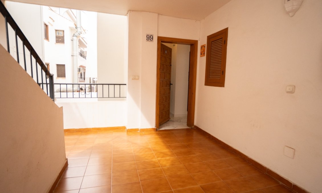 Használt Ingatlanok - Apartman -
Orihuela - Inland