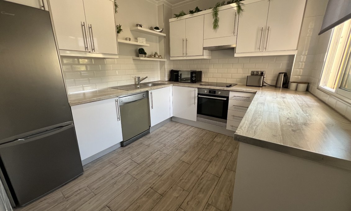 Használt Ingatlanok - Villa -
Orihuela - Inland