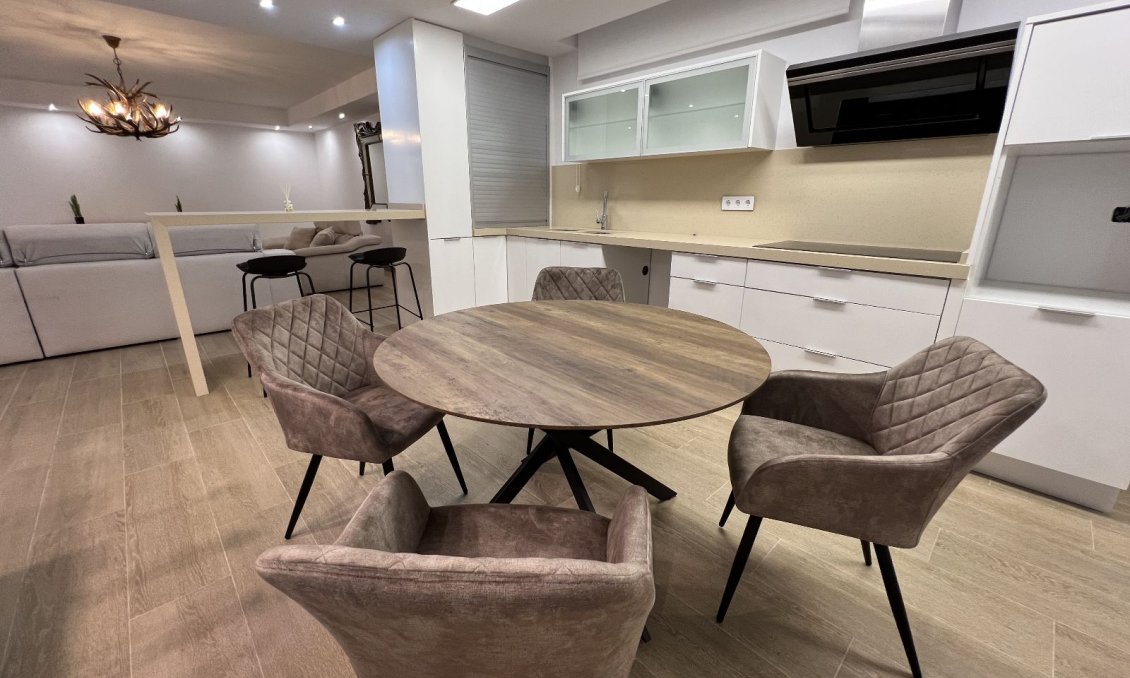 Használt Ingatlanok - Villa -
San Miguel de Salinas - Inland